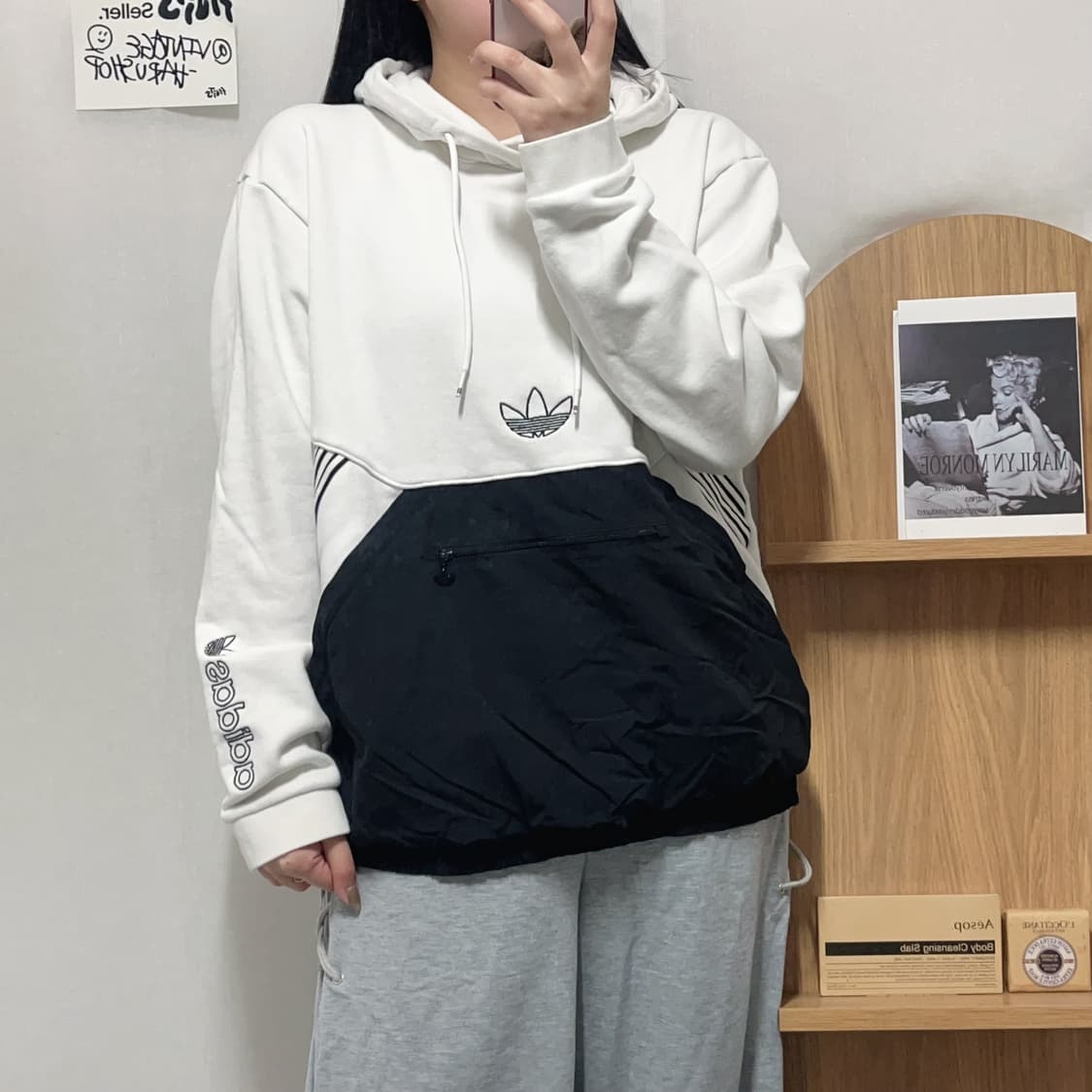 [정품] 아디다스 화이트 중앙로고 후드티 [ L ] 상품이미지2