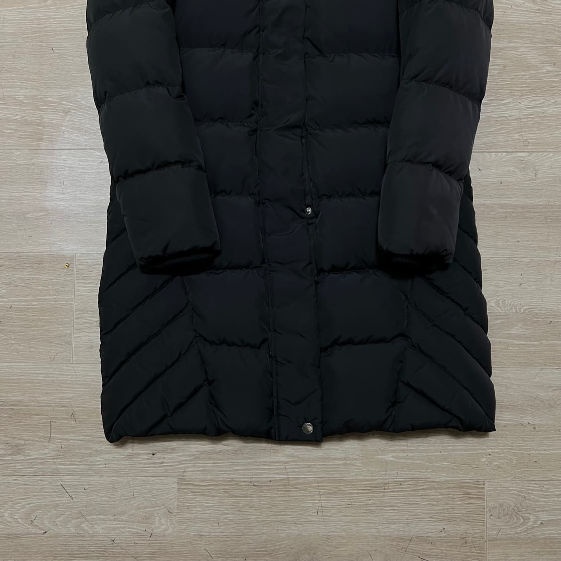 타미힐피거 여성 덕다운 와펜 후드 롱패딩 점퍼 [블랙] S/90 상품이미지3