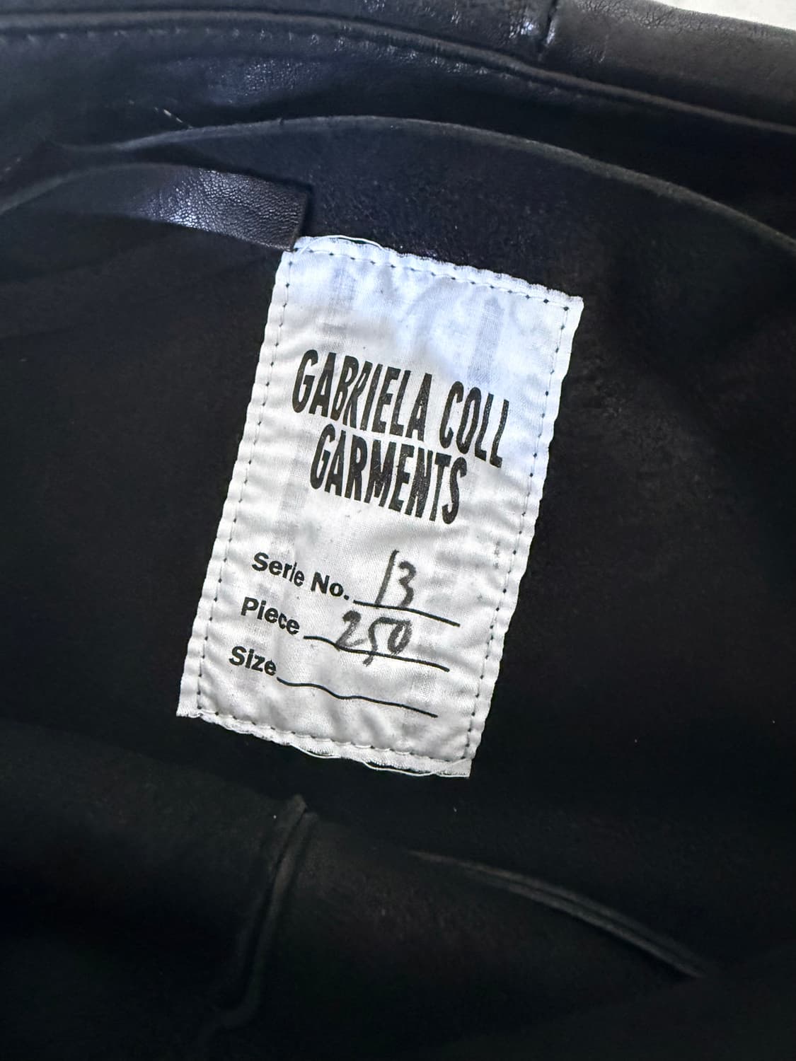 가브리엘라 콜 가먼츠 no.250 크로스백 상품이미지2