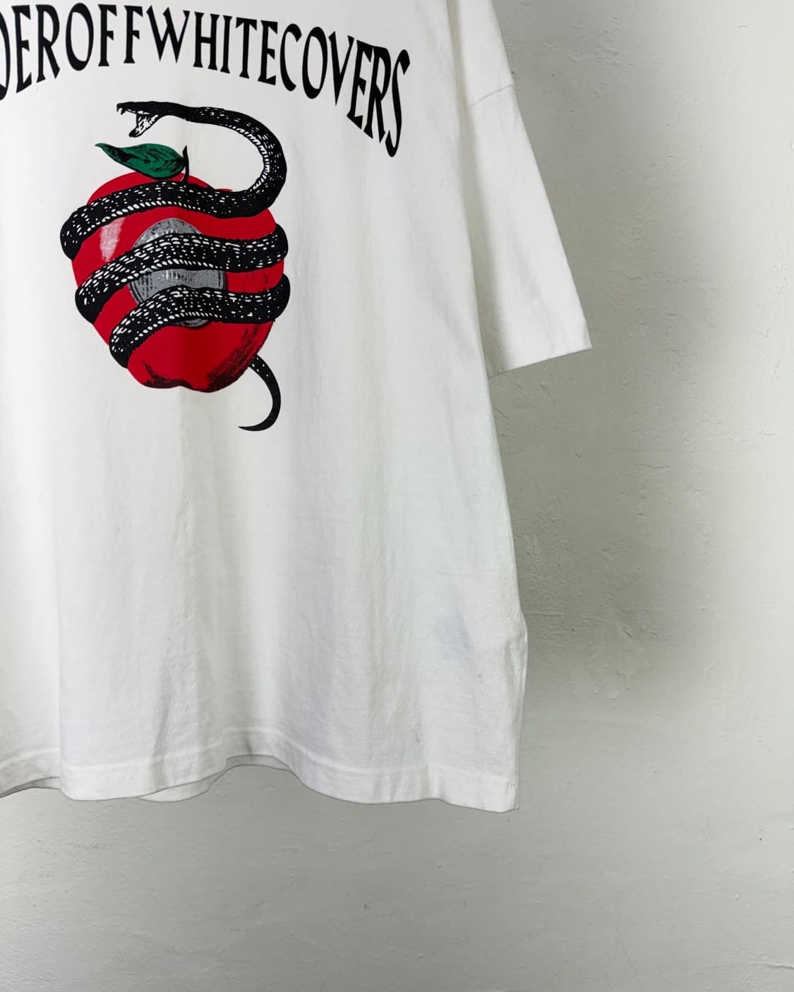 언더커버 x 오프화이트 19aw 애플 하프 티셔츠 상품이미지5