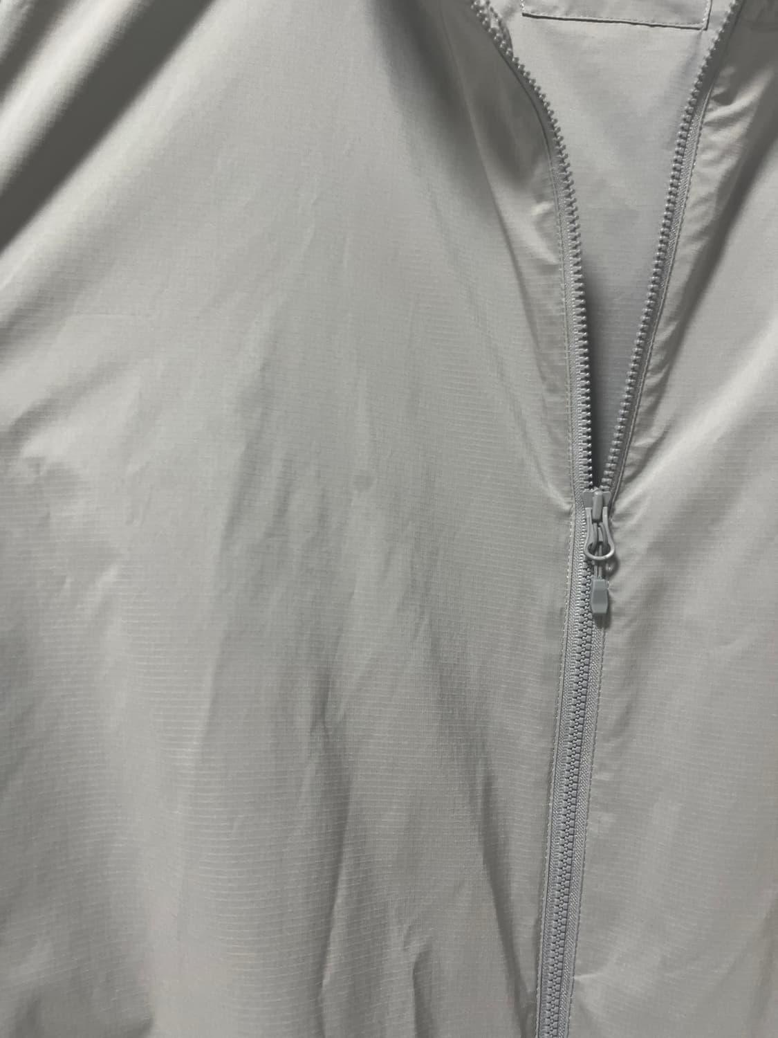 유니클로 uv protection 바람막이 상품이미지4