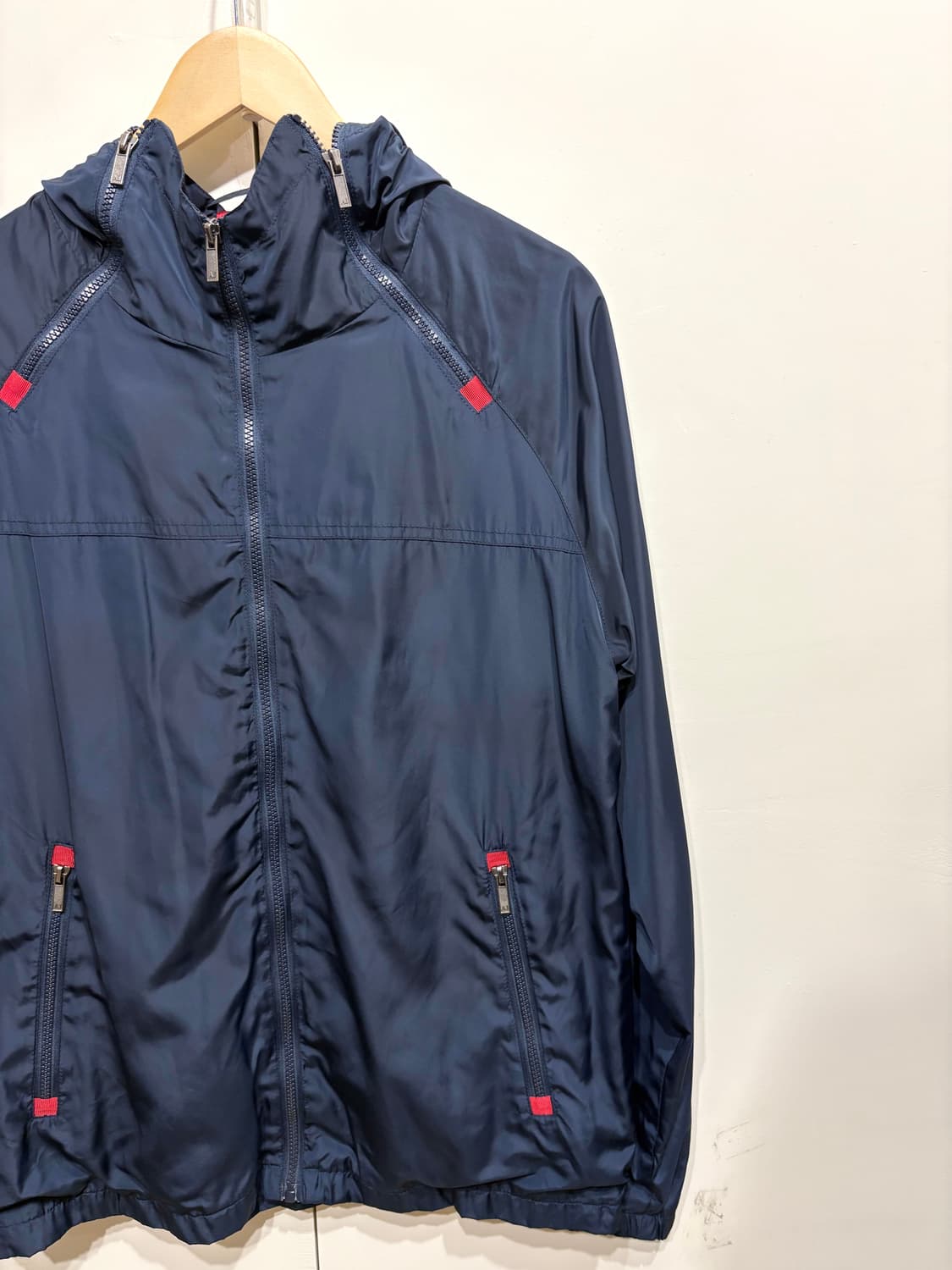 아르마니 진스 폴리쉘 후드 자켓 상품이미지3