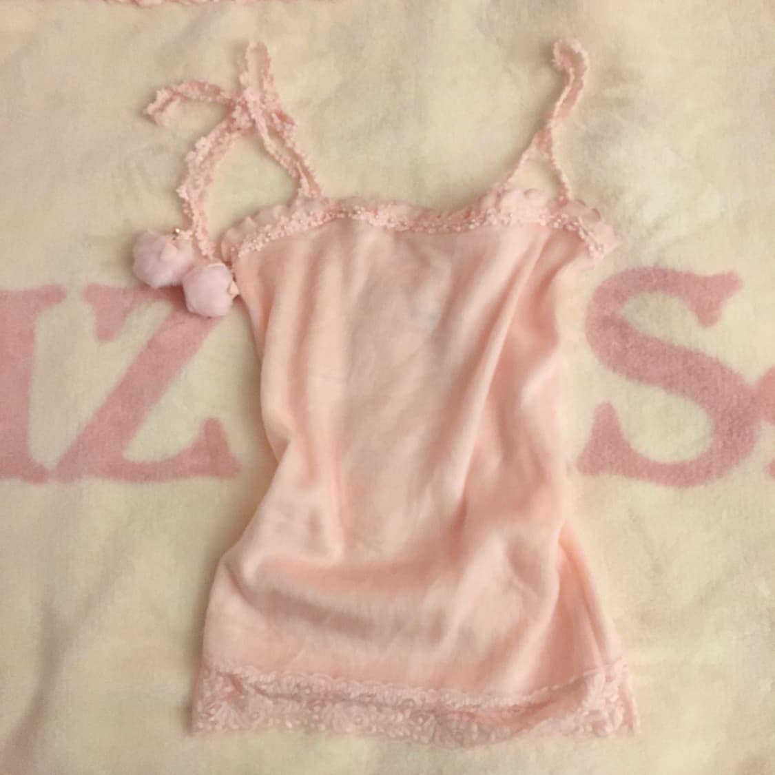 리즈리사 폼폼 진주 리본 캐미솔 슬리브리스 히메갸루 라떼갸루 핀터깔 상품이미지1