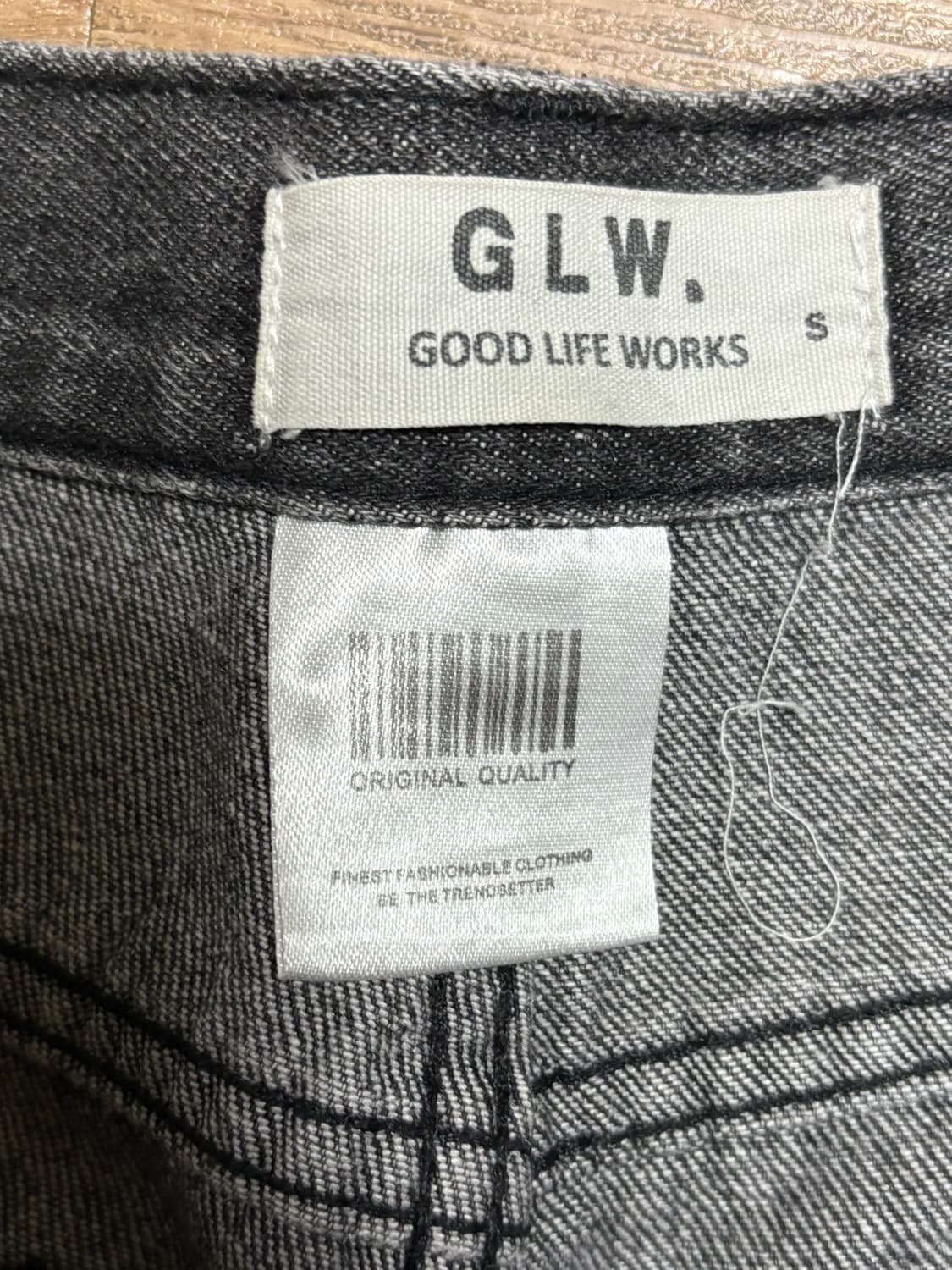 굿라이프웍스 흑청바지 판매합니다 상품이미지2