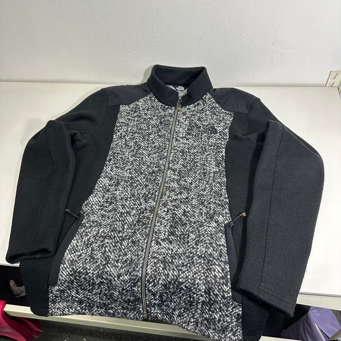 L 노스페이스 블랙 보카시 니트집업 상품이미지2