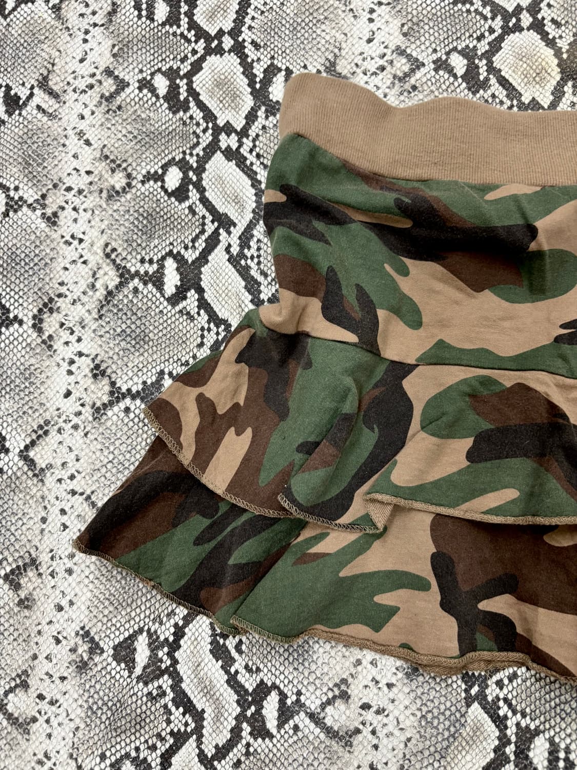 “Vintage” Y2K Camp Pattern Skirts 상품이미지6