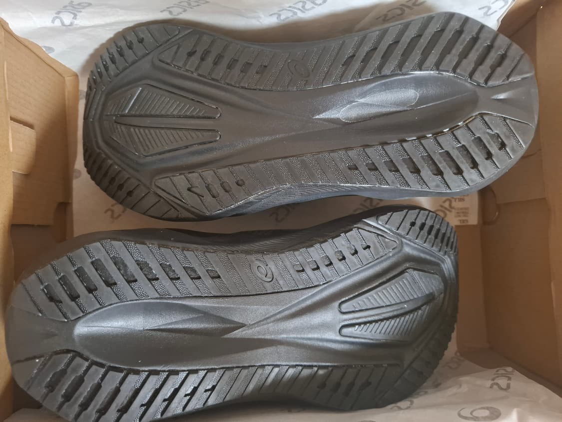 아식스 노바블라스트5 블랙 캐리어 그레이  상품이미지3