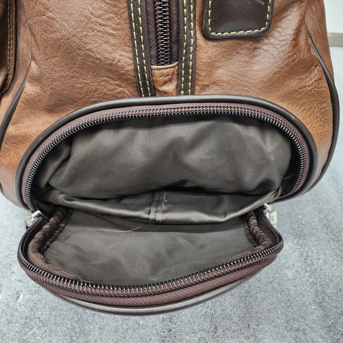 닥스 정품 골프 보스턴백 30x45x27cm. 상품이미지4