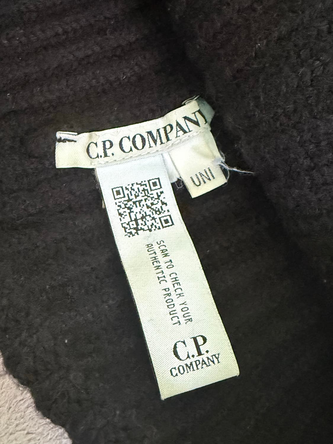 C.P 컴퍼니 고글 비니 팔아요 상품이미지2