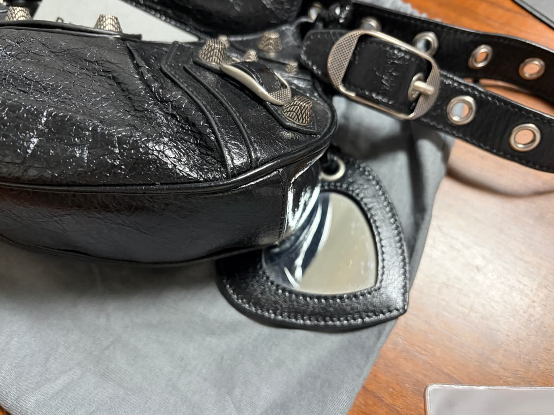 발렌시아가 르 카골 숄더백 블랙 XS 상품이미지3