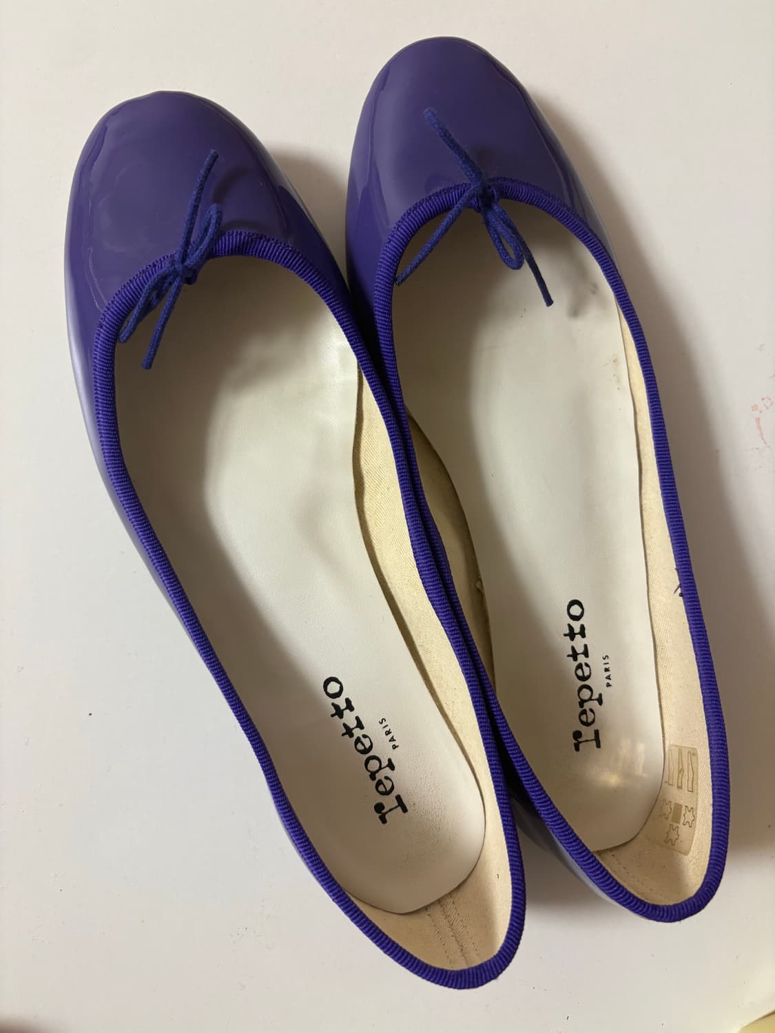 레페토 유광 퍼플 40 1/2 상품이미지4