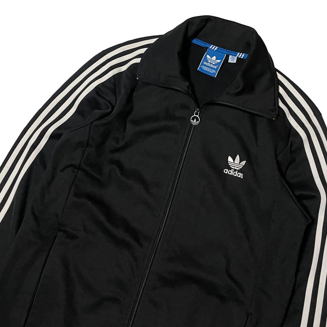 아디다스 유로파 트랙탑 져지 검흰 상품이미지3