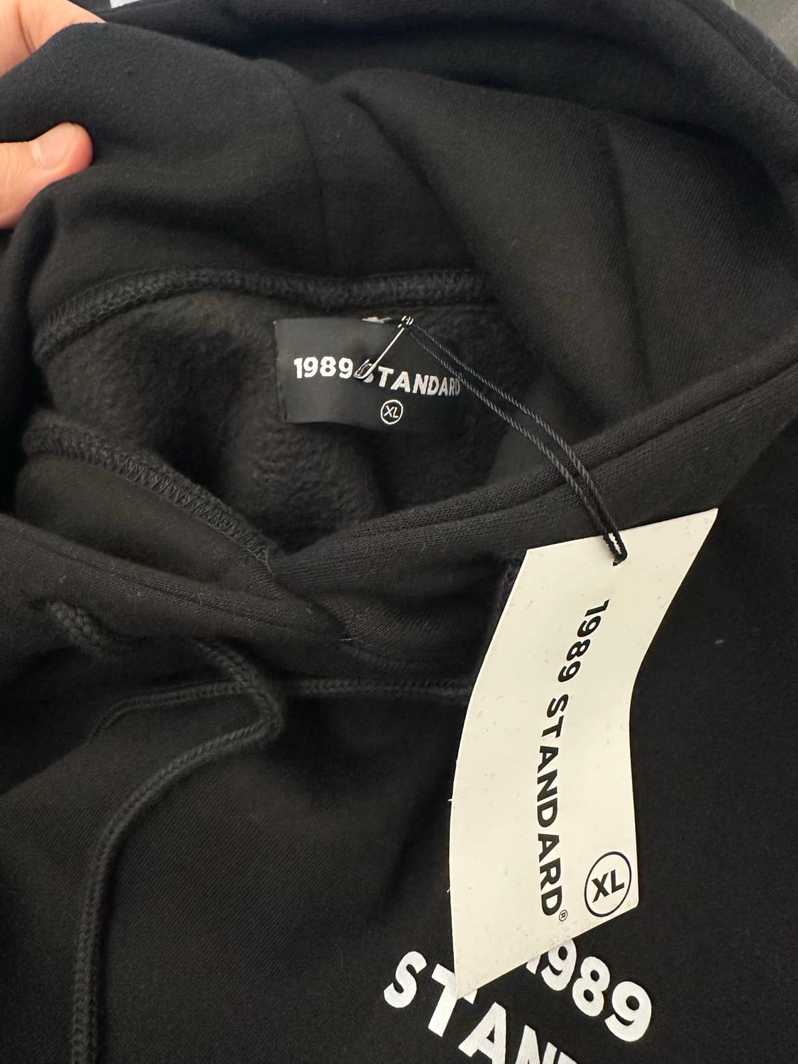 1989스탠다드 SMALL CENTER 후드(블랙) 상품이미지4