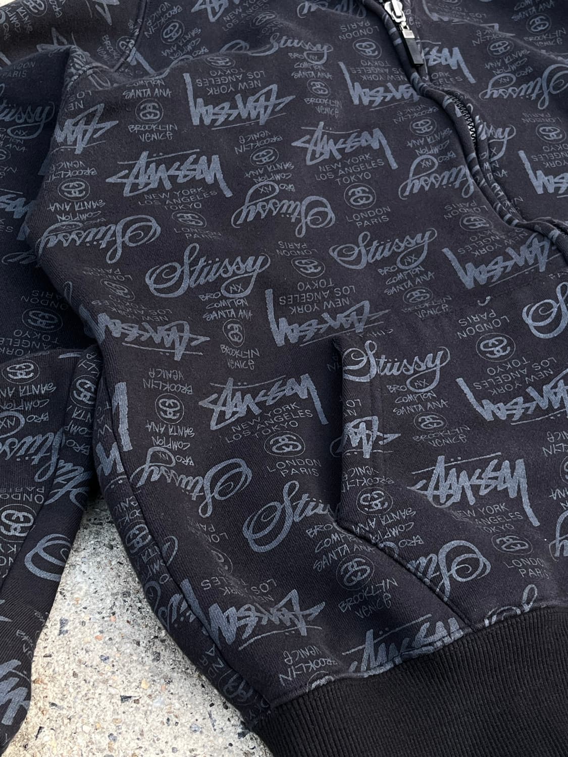 스투시 월드투어 로고 후드집업 상품이미지5