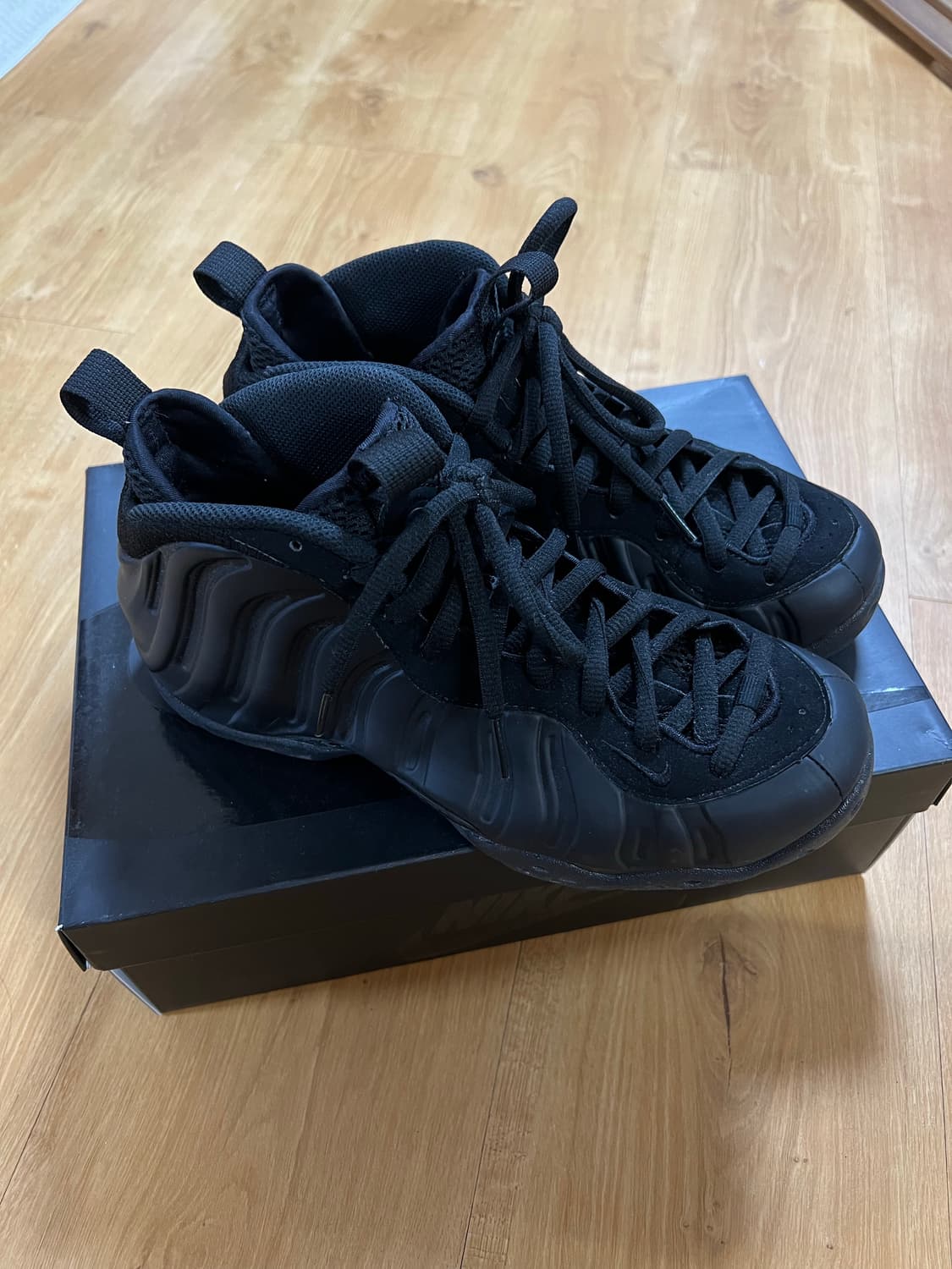 나이키 에어폼포짓 올블랙 260 판매 상품이미지1