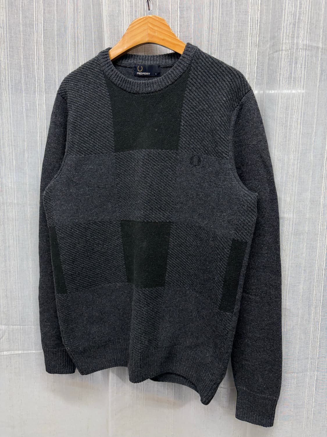 프레드페리 로고 울니트 상품이미지3
