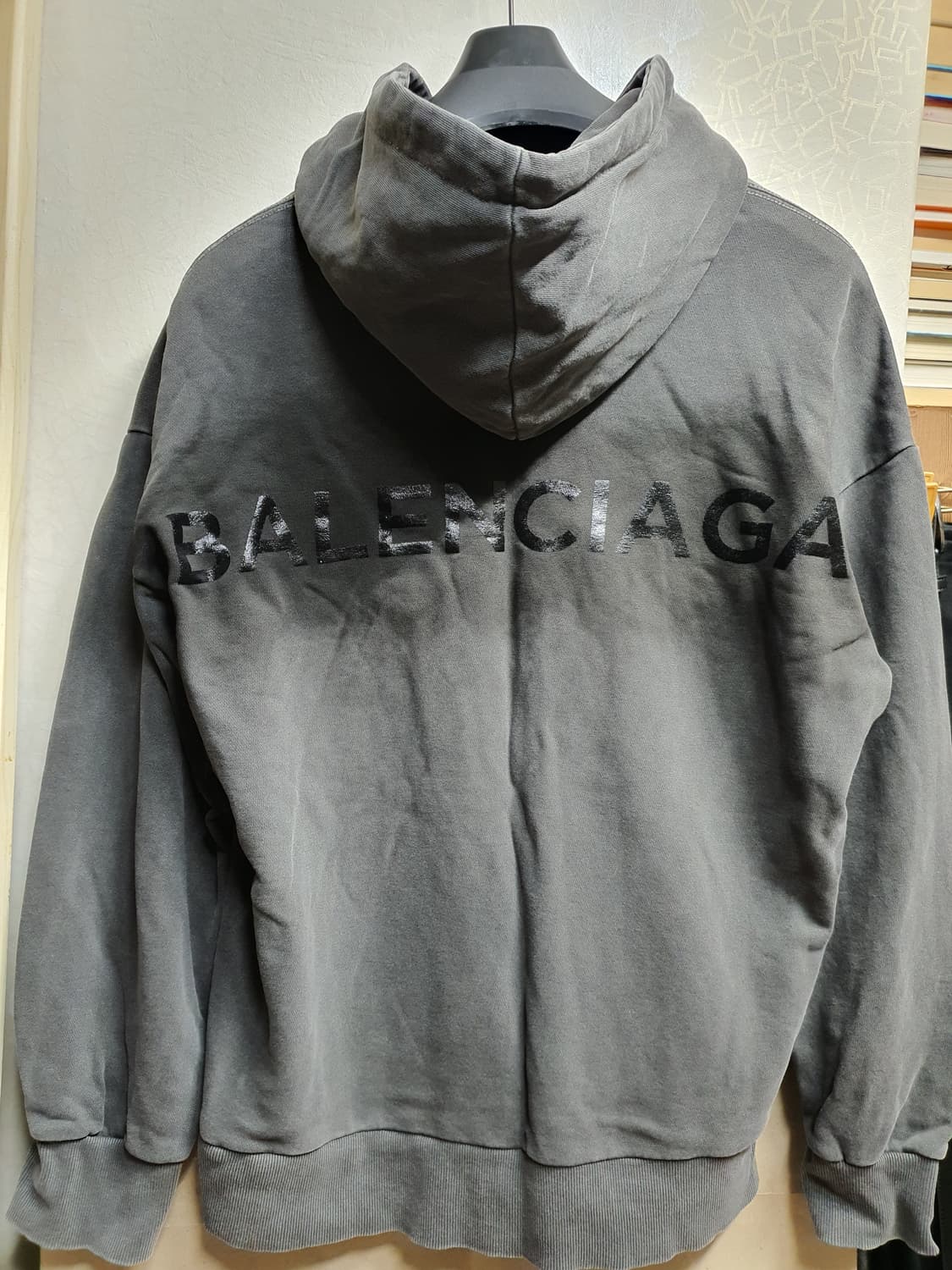 발렌시아가 피그먼트 백로고 후드 상품이미지3