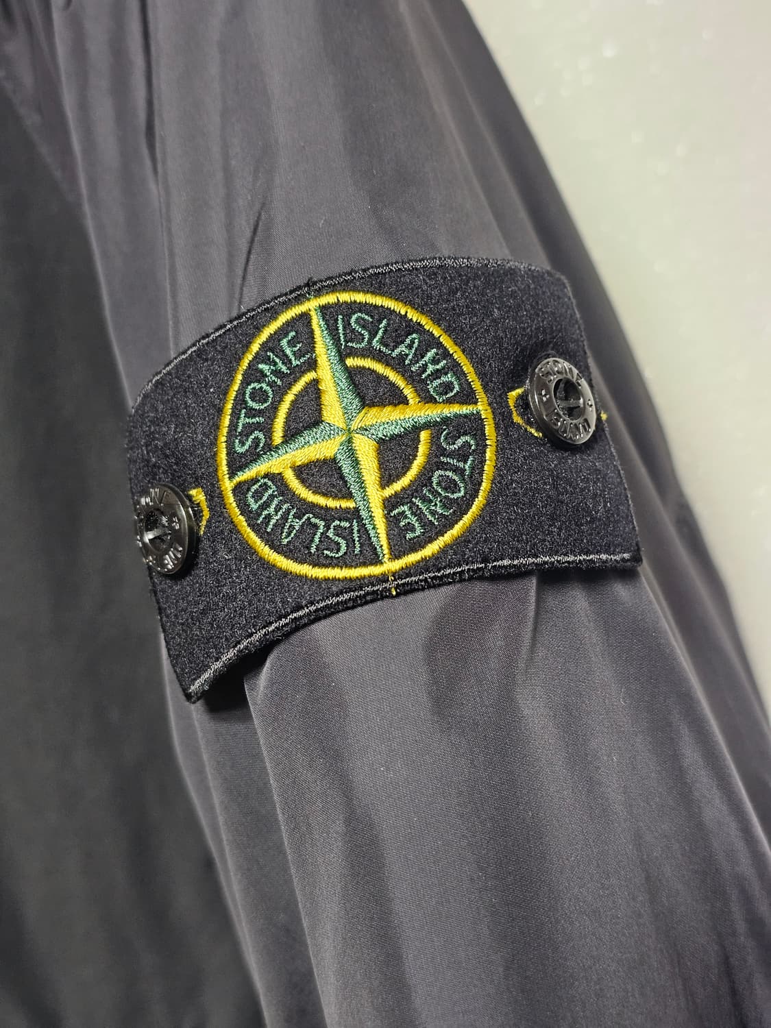 슈프림 x 스톤 아일랜드 리버시블 다운 퍼퍼 자켓 상품이미지3