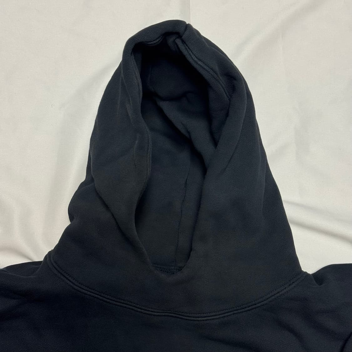 [S] 이지 갭 엔지니어드 바이 발렌시아가 도브 후드 워시드 블랙 상품이미지3