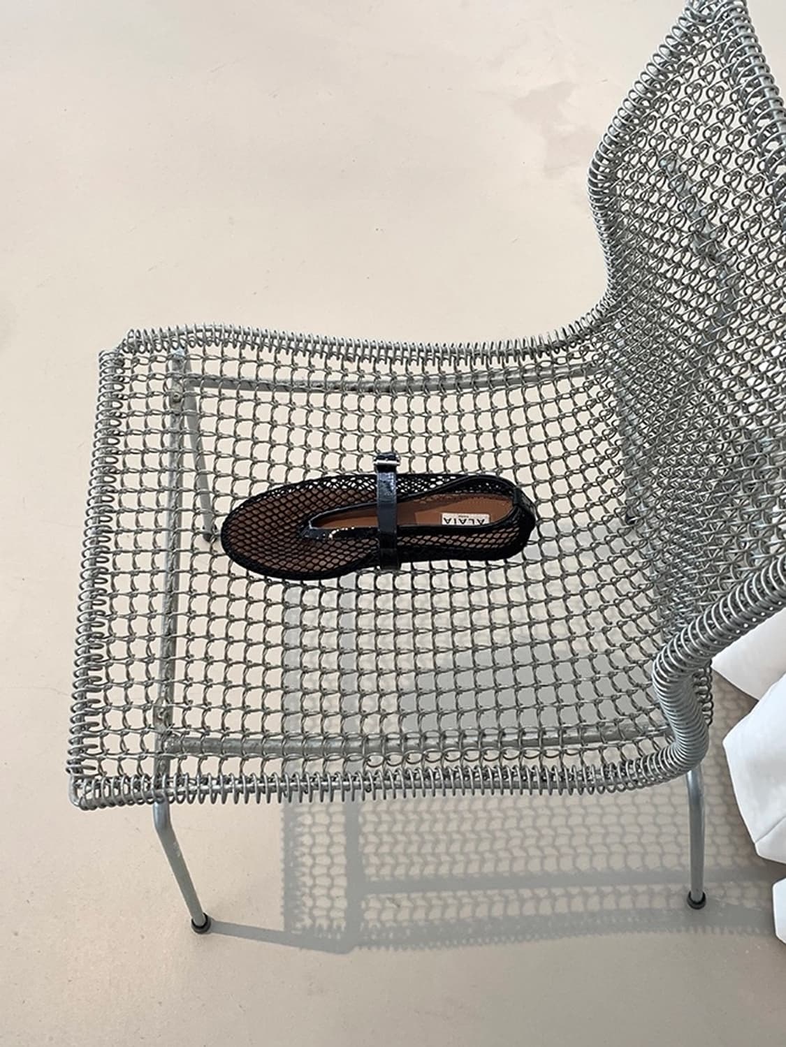 "ALAIA" BALLET FLATS IN FISHNET 상품이미지2
