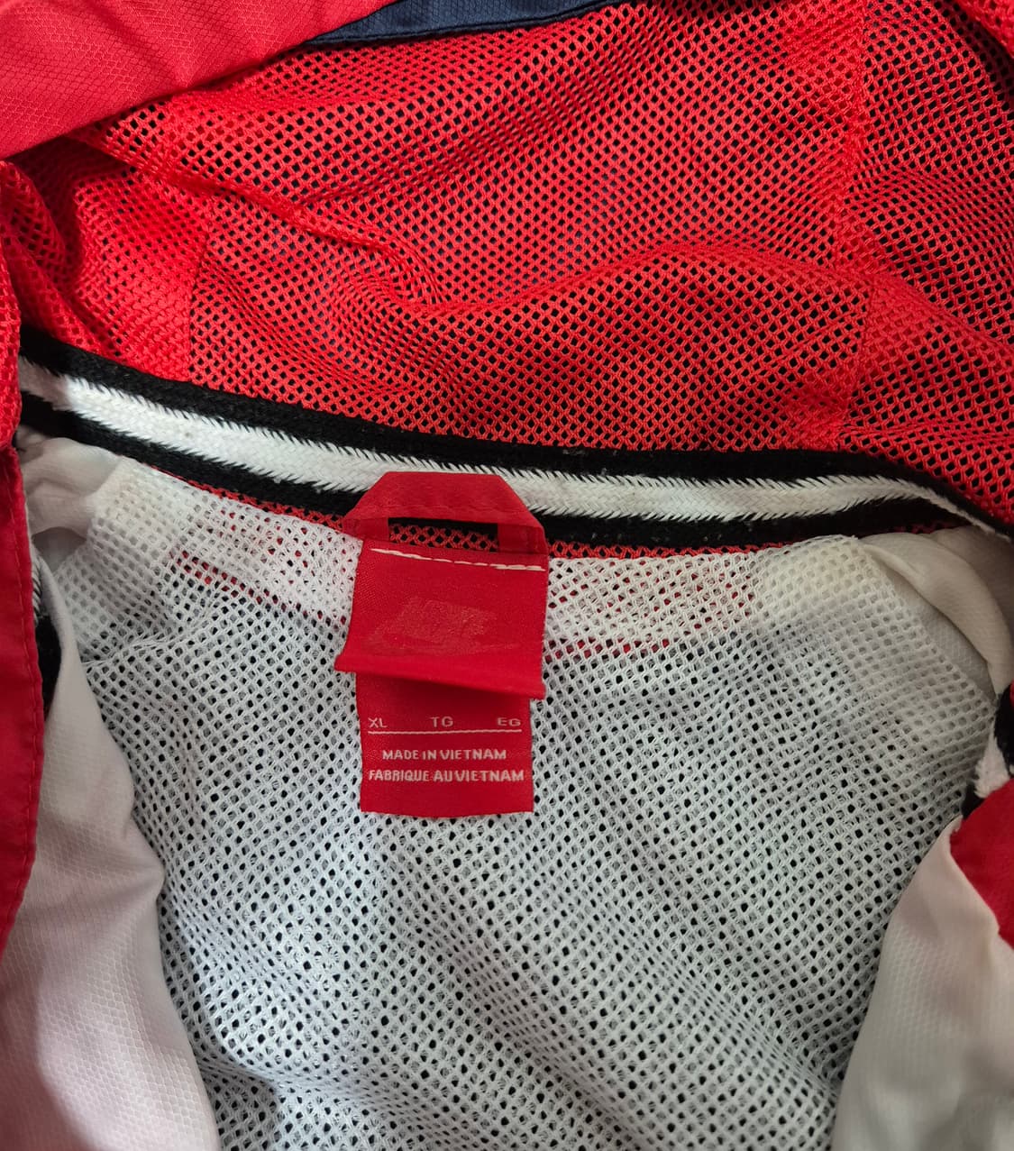 🦕. 나이키 파리생제르망 바람막이 XL 상품이미지3