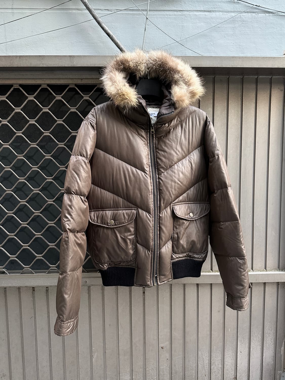 Raccoon fur brown crop puffer jacket 상품이미지1
