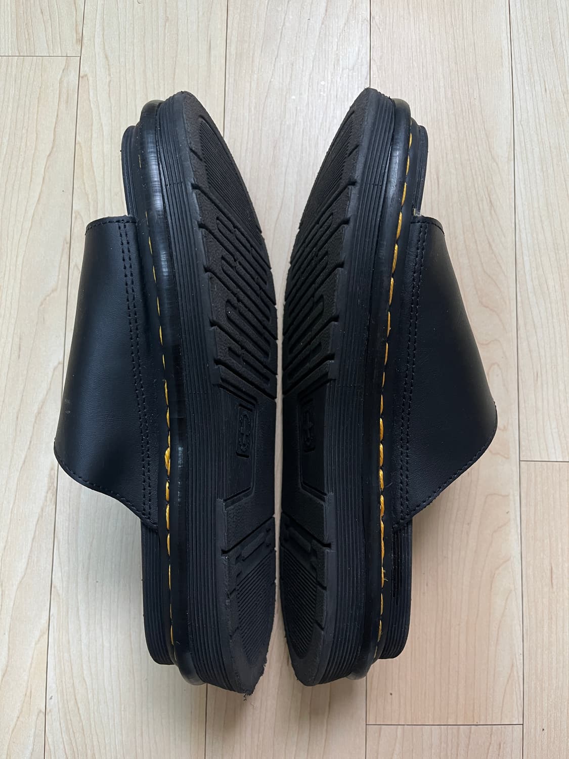 닥터마틴 닥스 블랙 하이드로 슬리퍼 250~260 상품이미지3