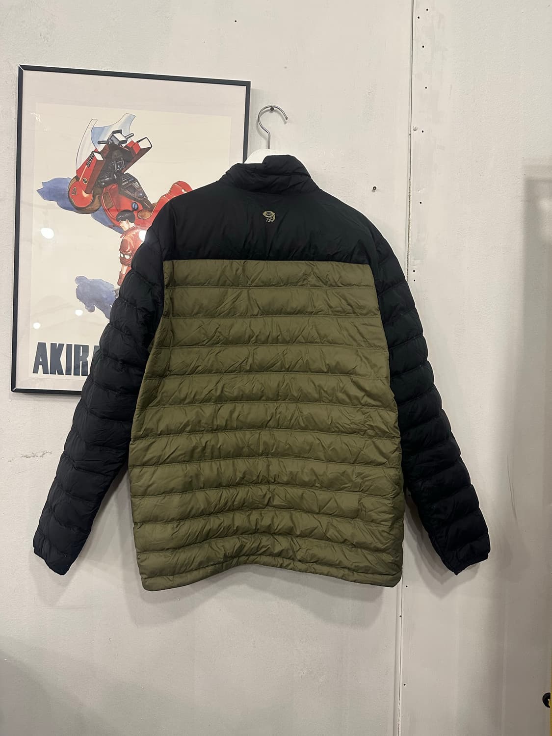 XL)마운틴하드웨어 경량패딩 상품이미지2