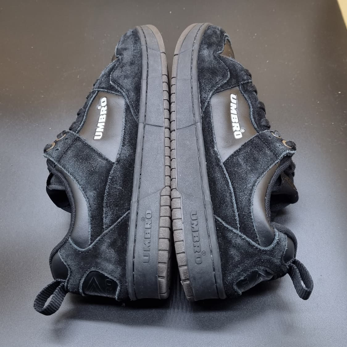 엄브로 쇼디치 남성운동화270  상품이미지5