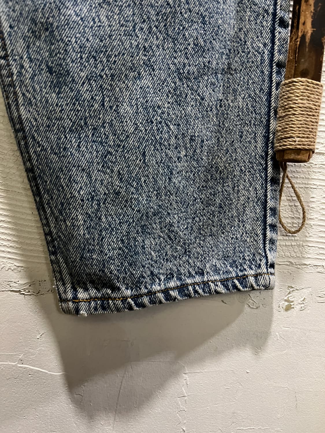 [38]90's 리바이스 USA Made 550 빈티지 워싱 데님 팬츠 상품이미지4