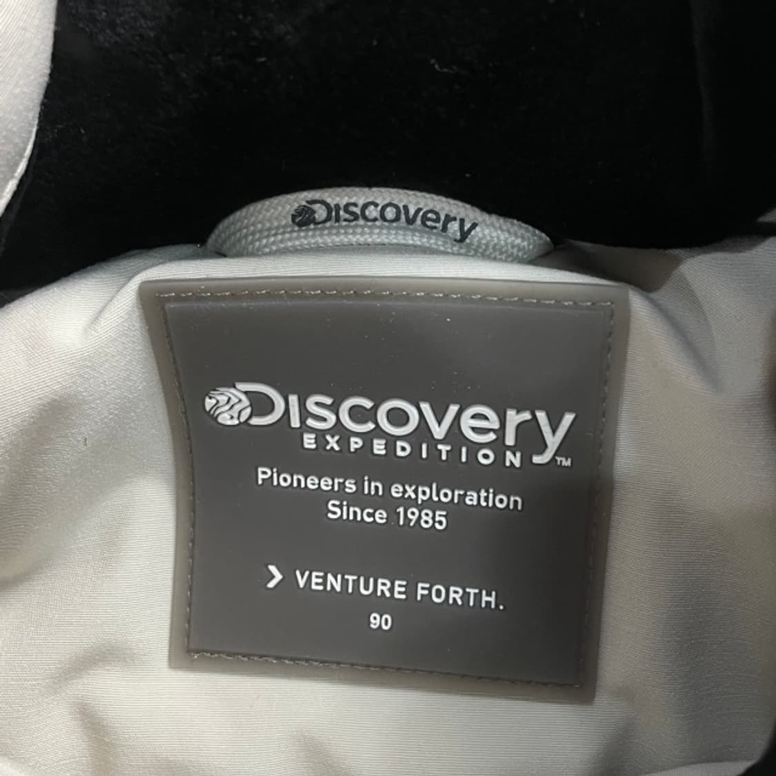 90 디스커버리 숏패딩 상품이미지3