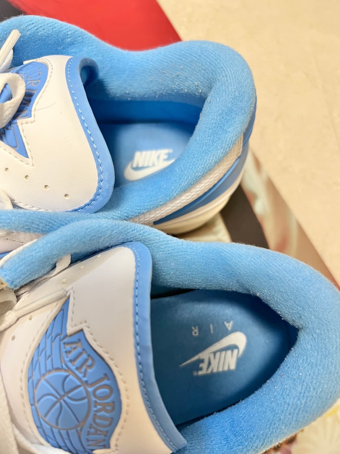 에어 조던 2 로우 “UNC” 상품이미지2