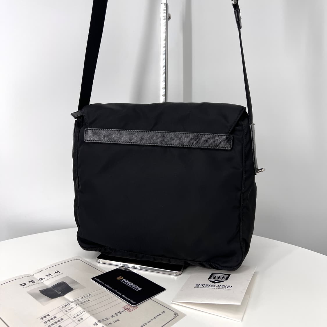 [감정완료] 프라다 나일론 삼각로고 메신저백 크로스백 블랙 상품이미지5