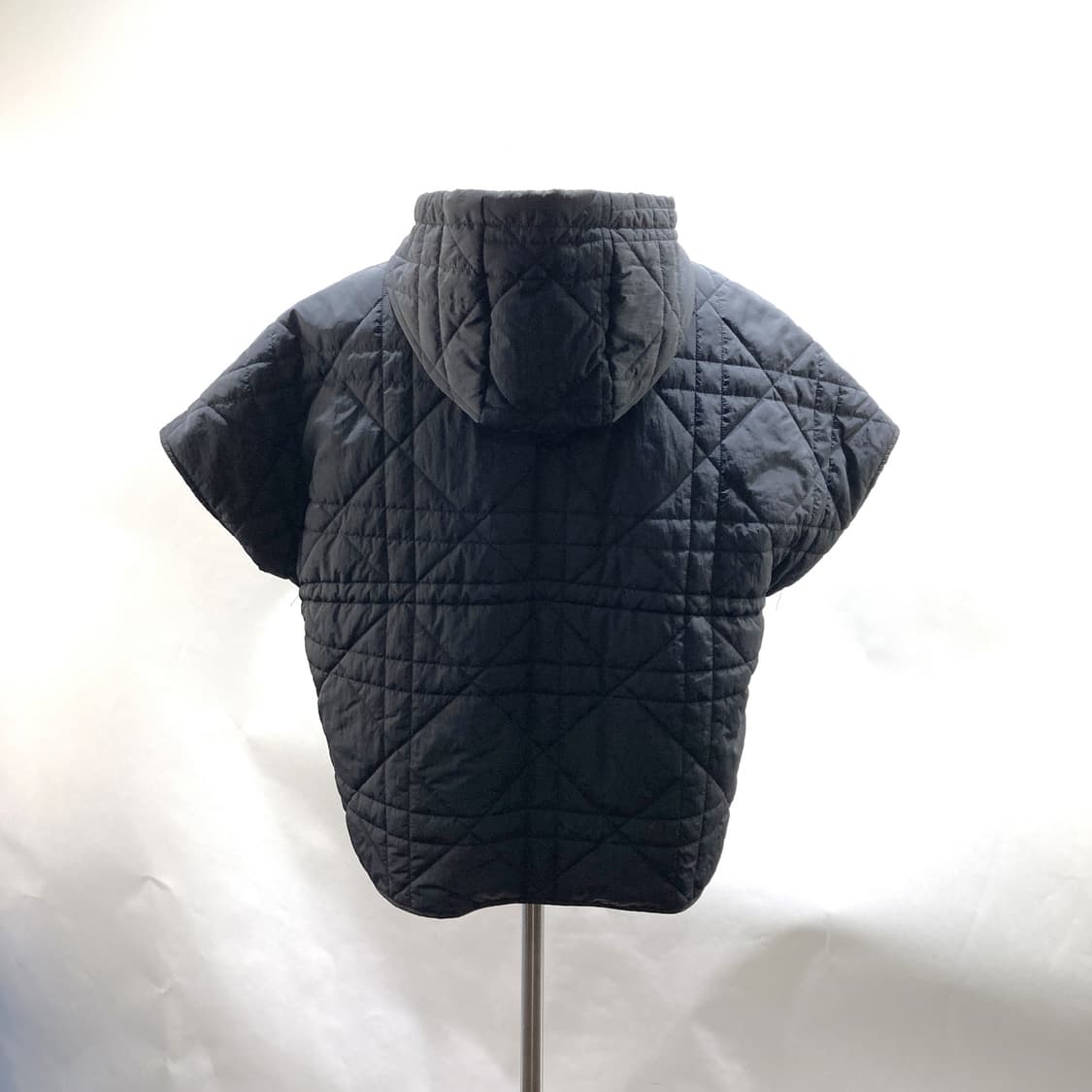 MESI J 여성 퀼팅 후드반팔패딩자켓 55  상품이미지3