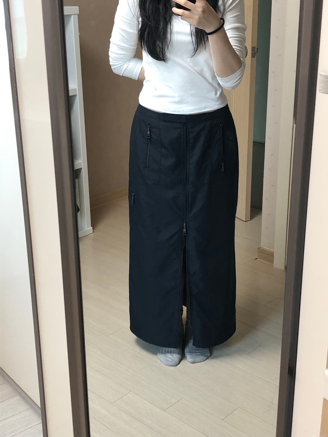 검정 나일론 앞지퍼 트임 맥시스커트 롱스커트 프라다스포츠 고프코어 상품이미지2