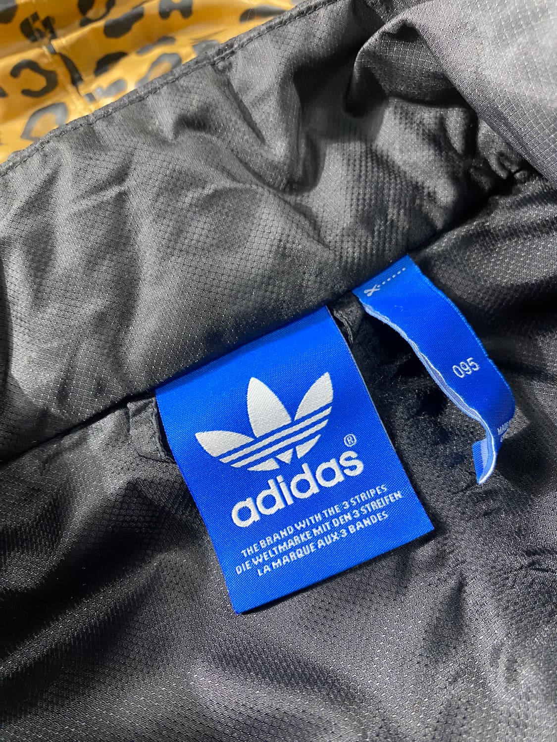 [95] Adidas OG 아디다스 레오파드 윈드자켓 상품이미지6