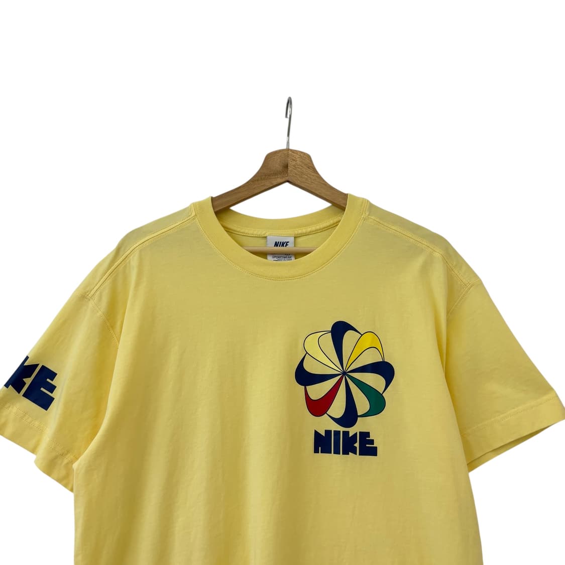 나이키 스포츠웨어 반팔 티 상품이미지2