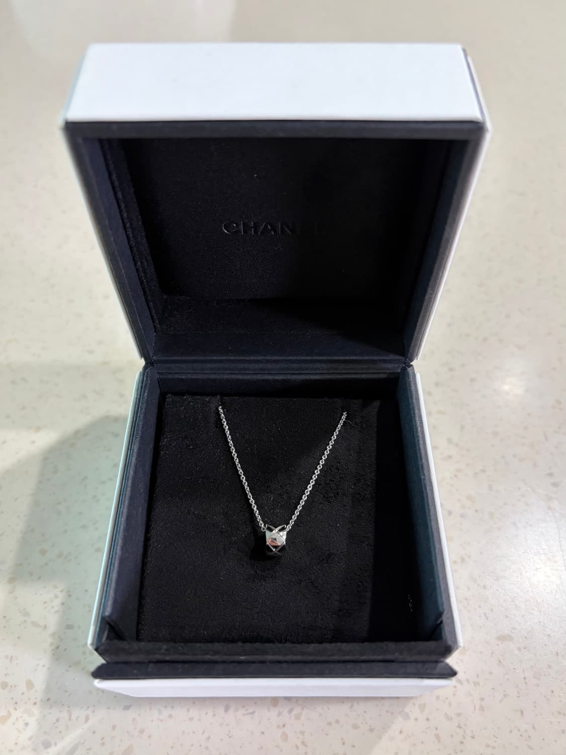샤넬 코코 크러쉬 네크리스 18K 화이트골드 상품이미지3