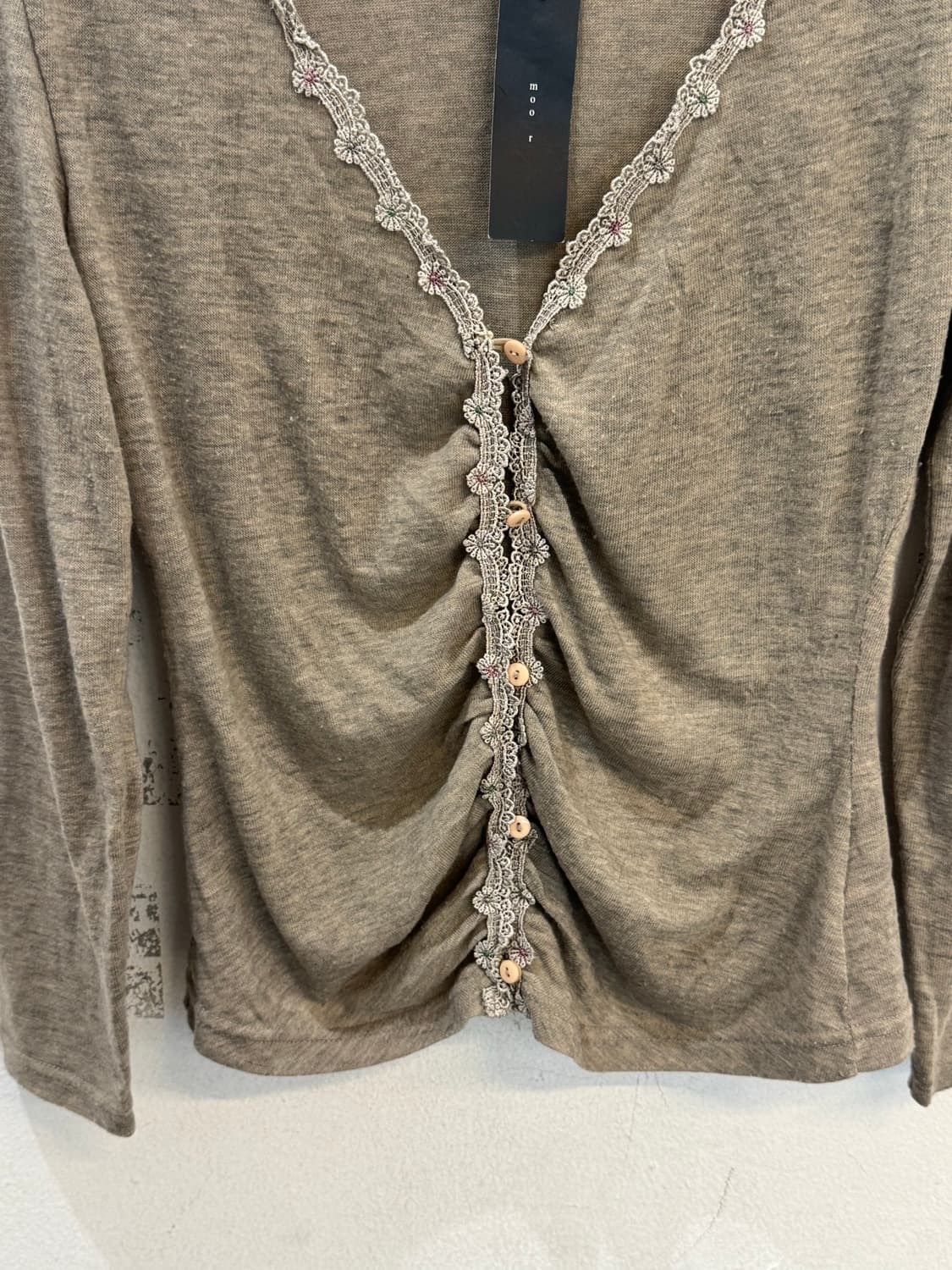 Lune moire beige V-neck lace cardigan  상품이미지4