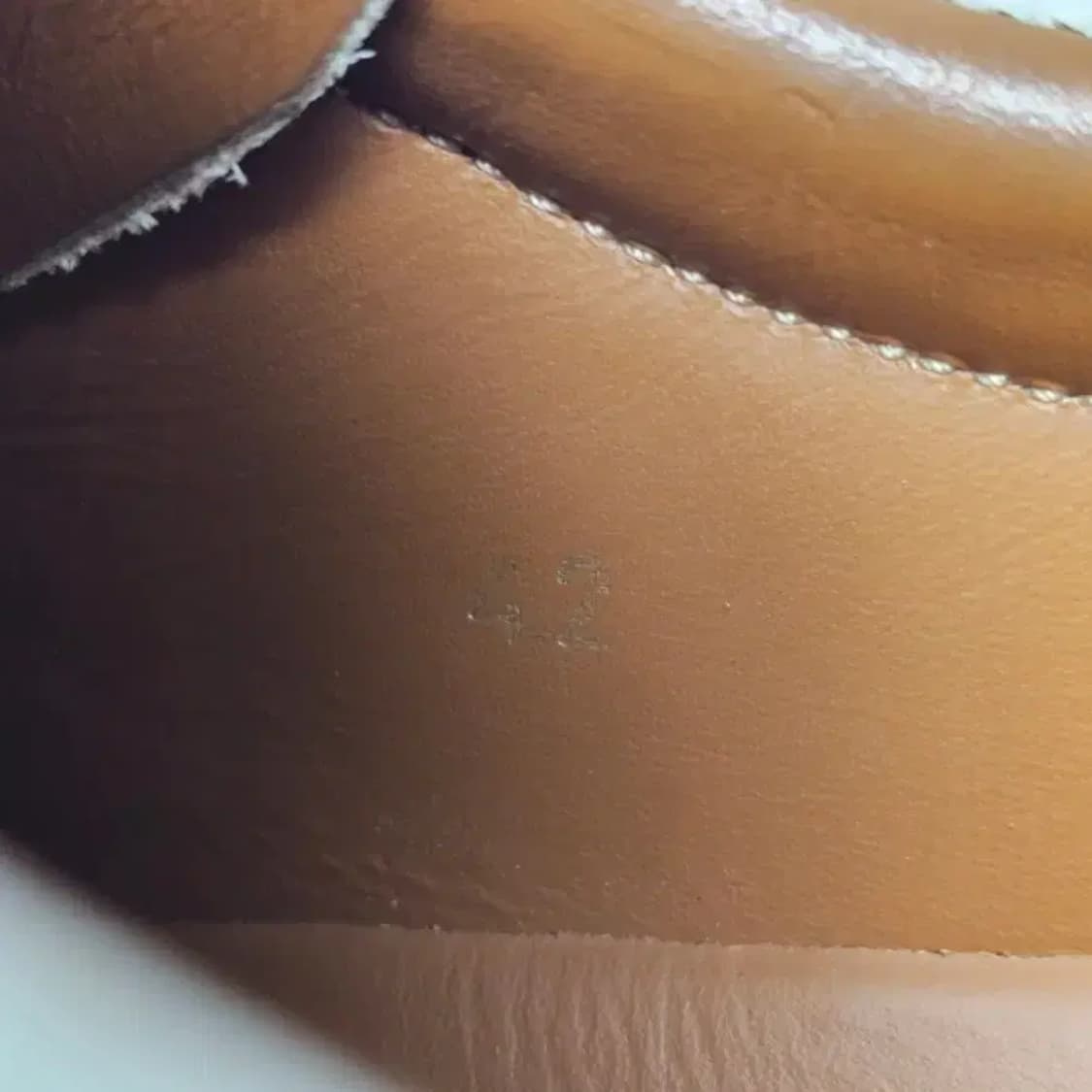 지방시 화이트 블랙 밴드 슬립온 스니커즈 42 (270) 상품이미지9