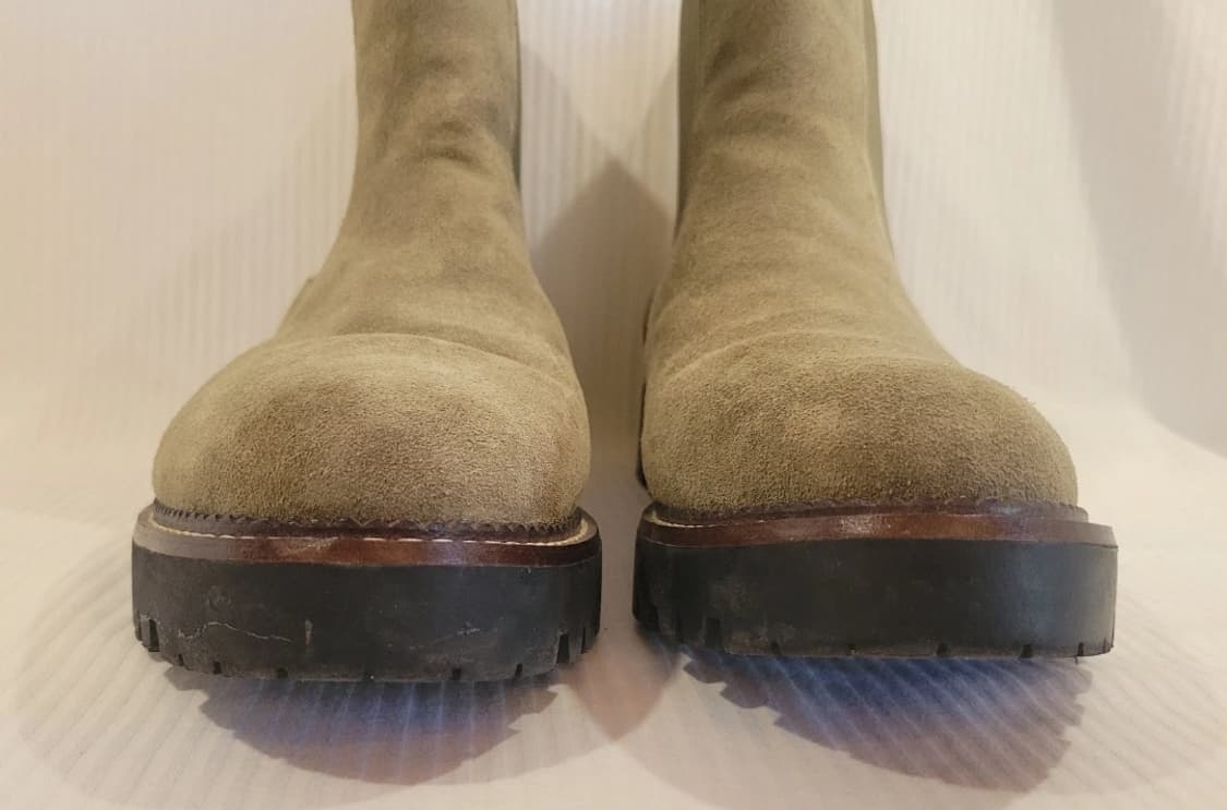 Caslon Taupe 색상 스웨이드 첼시부츠 12 사이즈 판매합니다. 상품이미지3