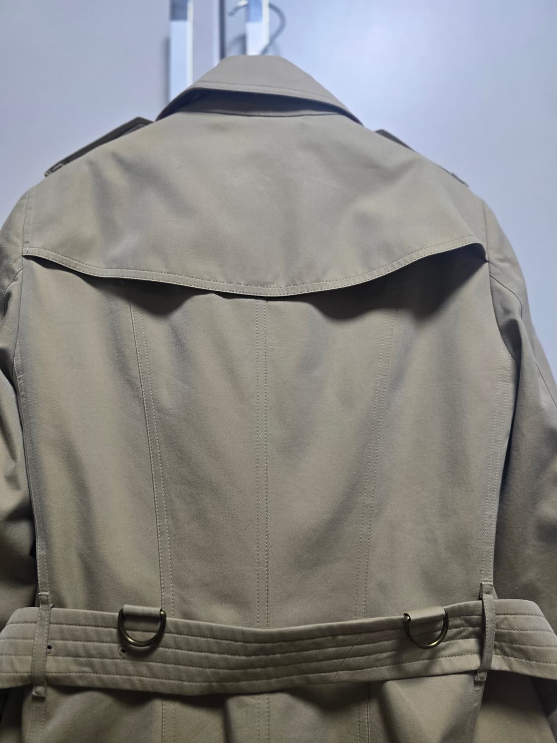 버버리 샌드링엄 트렌치 코트 상품이미지7