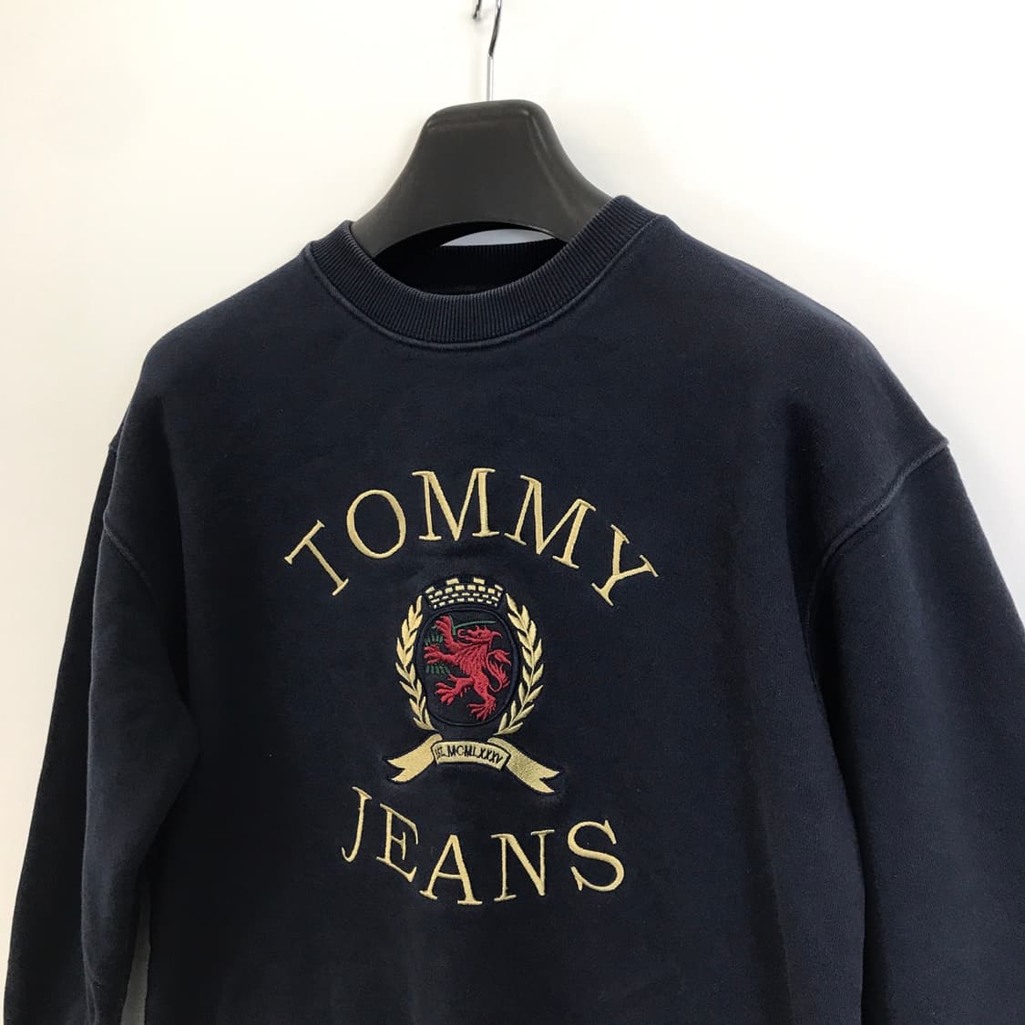 타미힐피거 빅로고 크레스트 스웻 [S사이즈] 상품이미지2