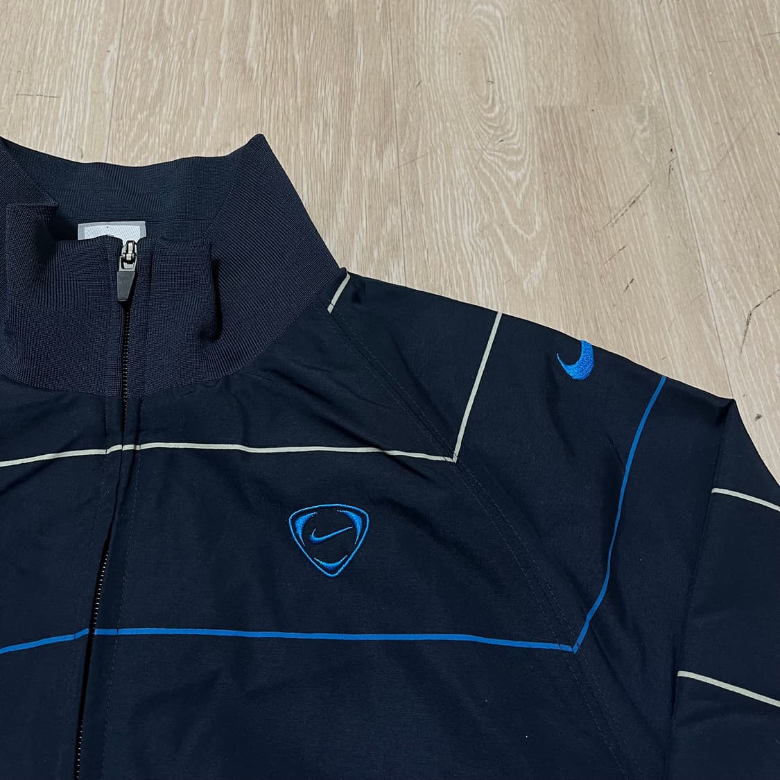 나이키 NIKE 블루 스트라이프 스우시 트랙탑 져지 자켓 M(95) 상품이미지2