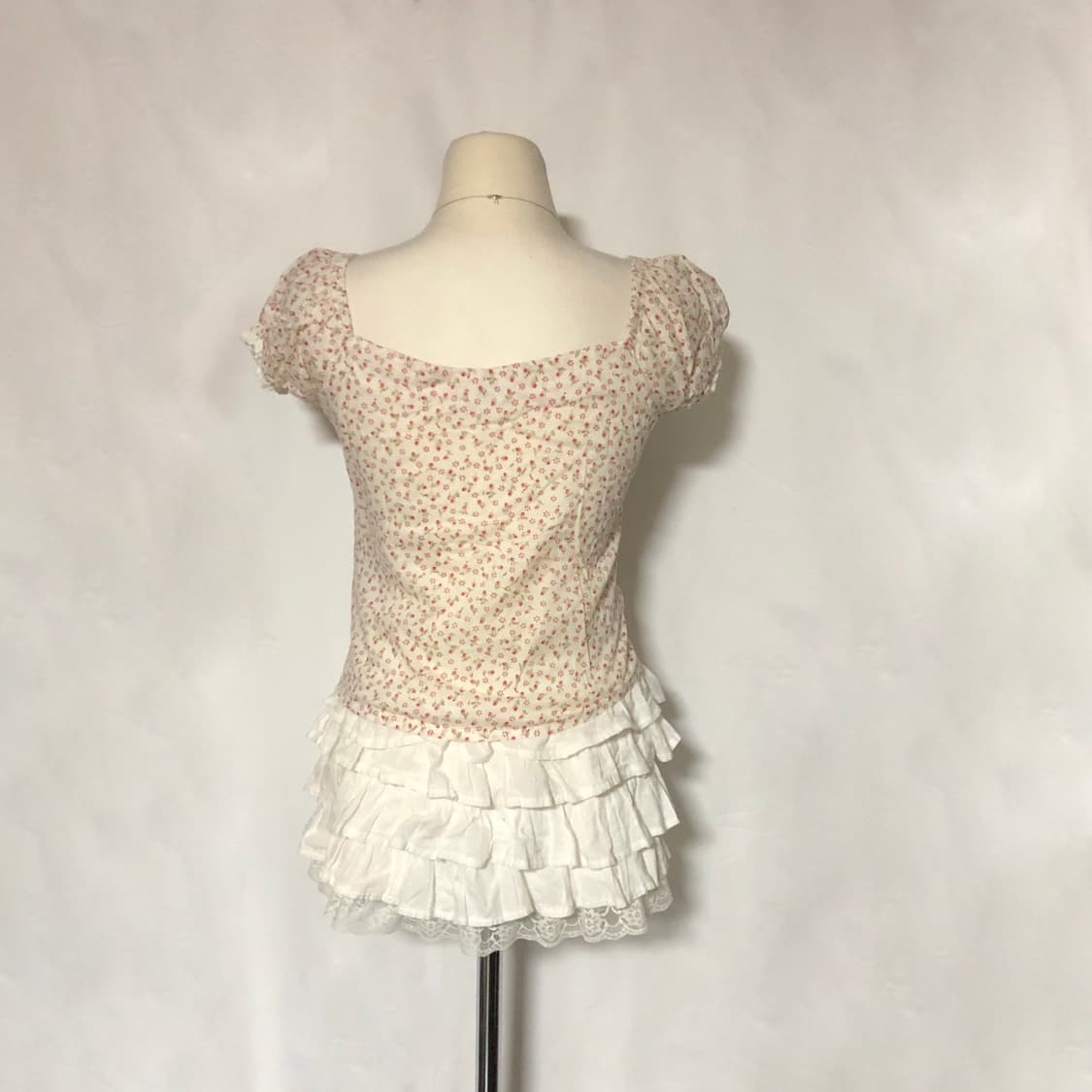 잔꽃무늬 레이스 리본 블라우스 상품이미지6