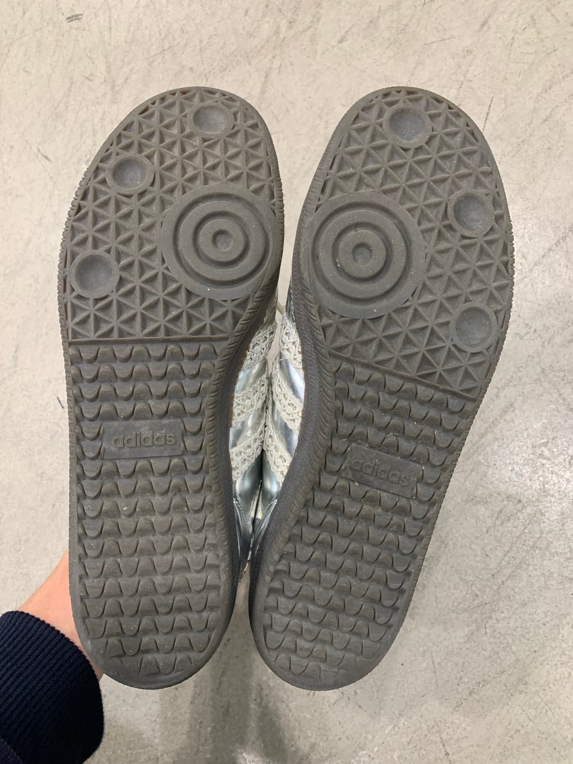 아디다스 웨일즈보너 메탈릭실버 285 상품이미지4