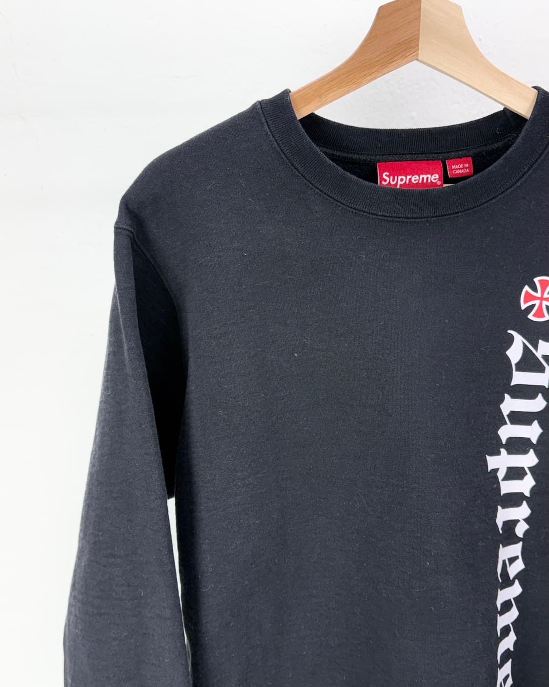 슈프림 17ss 인디펜던트 블랙 크루넥 스웨트 셔츠 상품이미지2