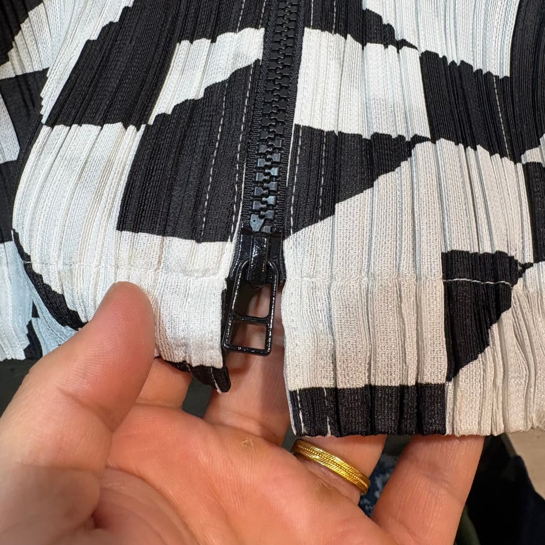 [003] PLEATS PLEASE 플리츠 플리즈 투웨이 집업 패턴 자켓 상품이미지3