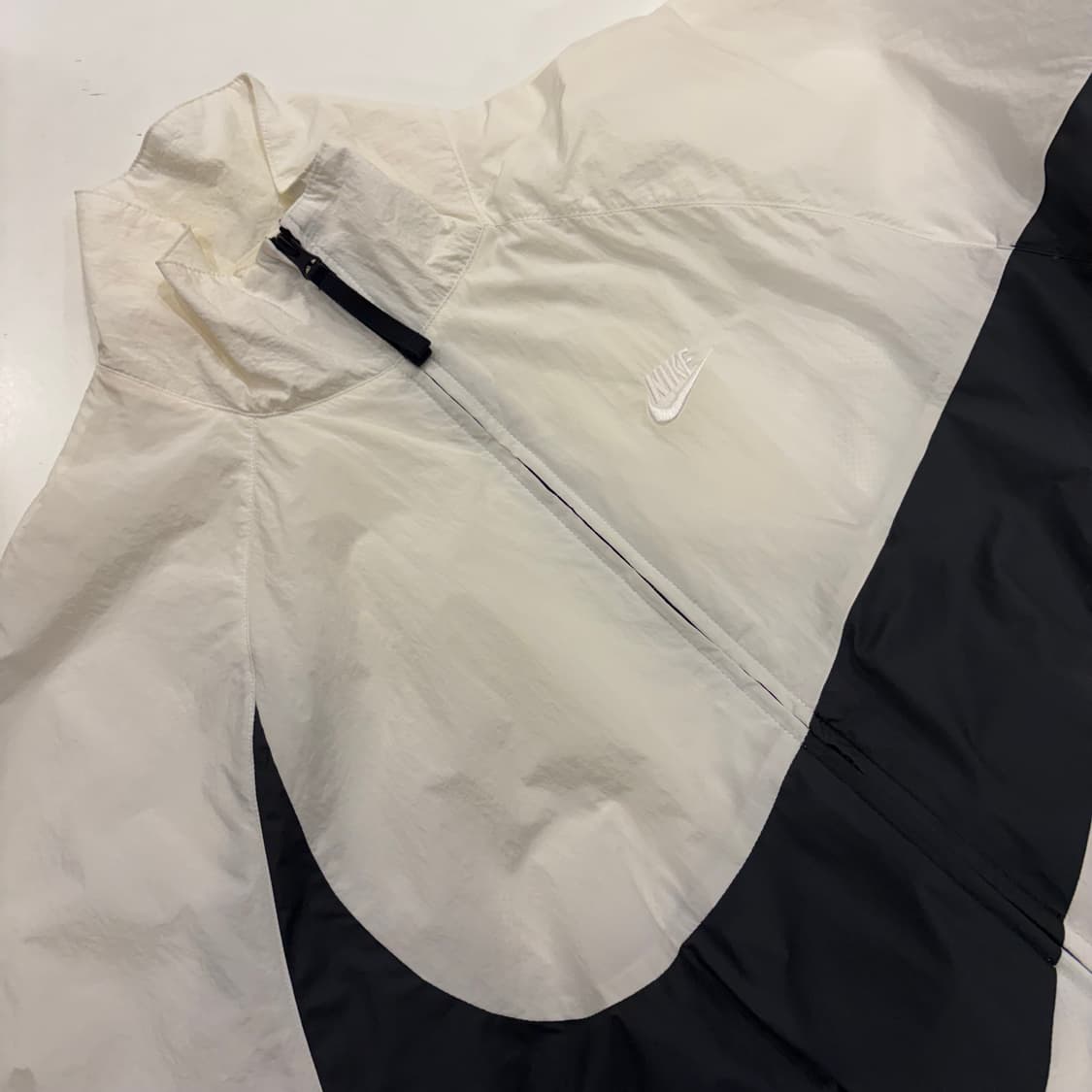 [M] 나이키 빅스우시 우븐 자켓 화이트/블랙 B727 상품이미지3