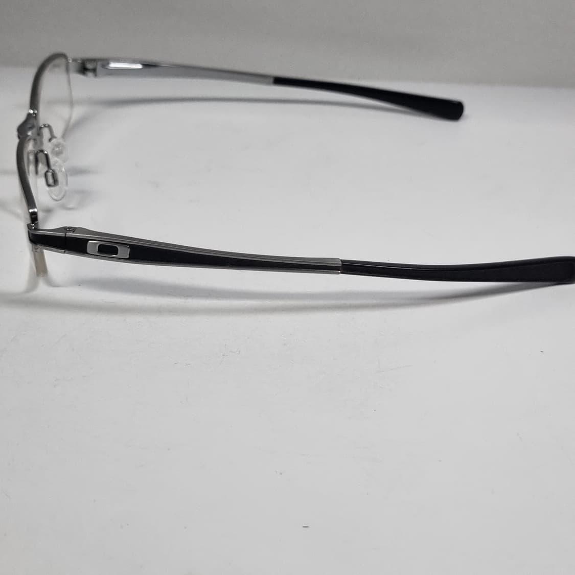 오클리 반무테 안경 캘리퍼 브러쉬드 크롬 상품이미지7
